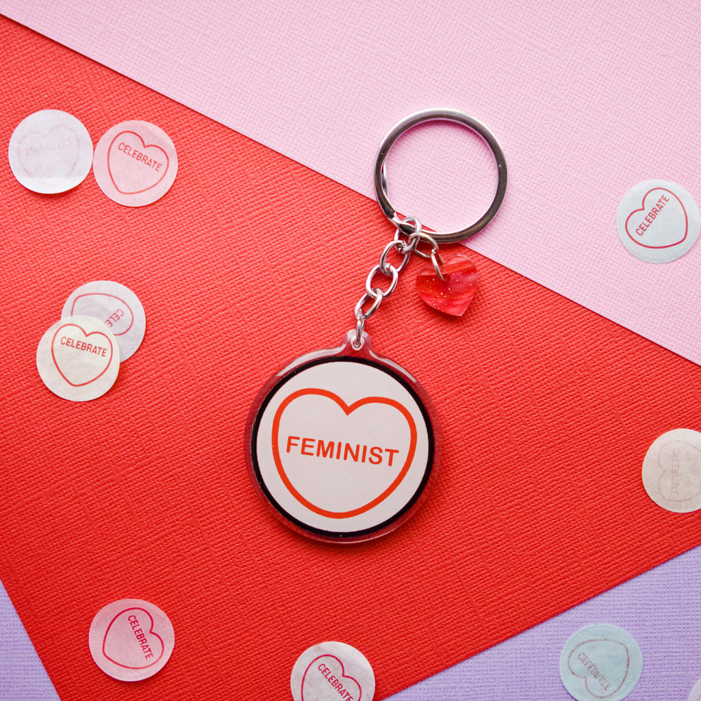Candy & Kitsch candy heart keyring keychain sits in a kitsch interior design in the variation ’feminist'
