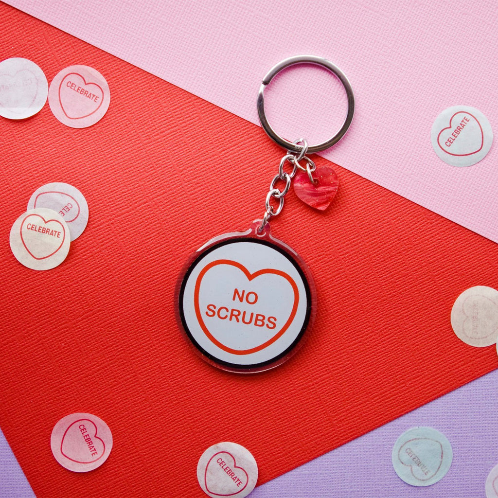 Candy & Kitsch candy heart keyring keychain sits in a kitsch interior design in the variation ’no scrubs' inspired by TLC